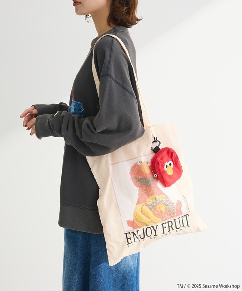 FRUIT OF THE LOOM（フルーツオブザルーム）の「セサミストリートミーツオブザルーム バッグ（トートバッグ・レディース・ネイビー/アイボリー・FREE）」の22枚目の写真