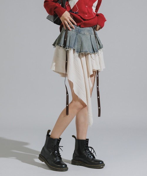Chick(チック)の「Asymmetrical Faux-Layered Denim Skirt / アシンメトリー フェイクレイヤードデニムスカート(デニムスカート・レディース・ブラック/ブルー・FREE)」の18枚目の写真