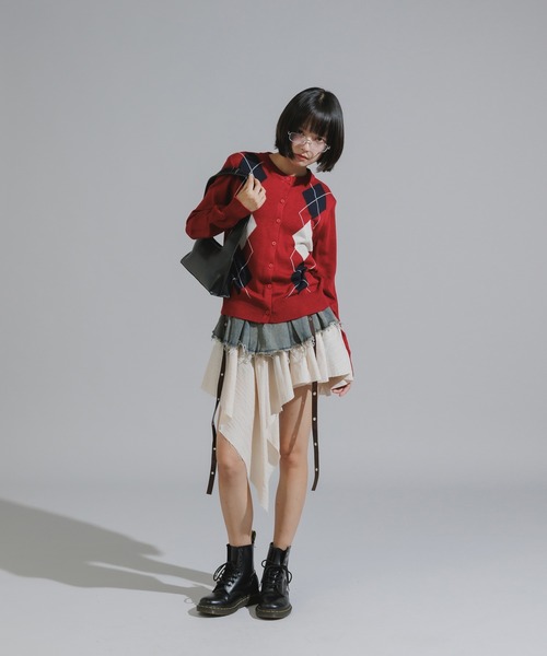 Chick(チック)の「Asymmetrical Faux-Layered Denim Skirt / アシンメトリー フェイクレイヤードデニムスカート(デニムスカート・レディース・ブラック/ブルー・FREE)」の17枚目の写真