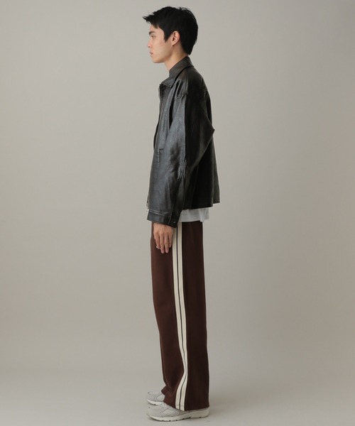 V2（ブイツー）の「V2／ナチュラルレザージャケット（ブルゾン・メンズ・ブラック・MEDIUM/LARGE）」の11枚目の写真