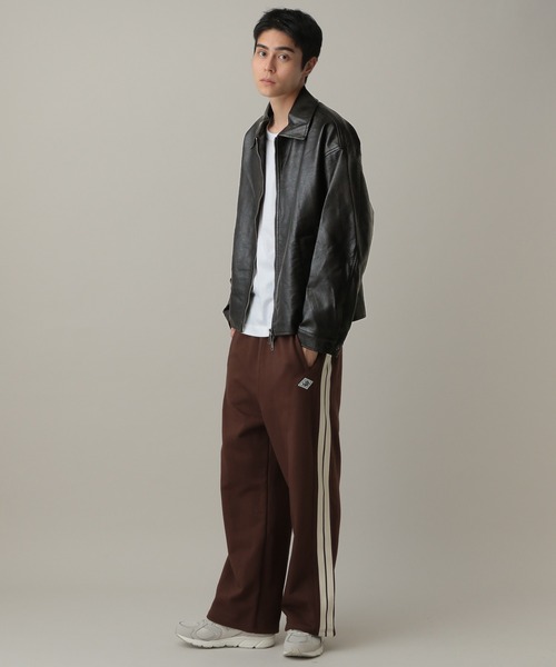 V2（ブイツー）の「V2／ナチュラルレザージャケット（ブルゾン・メンズ・ブラック・MEDIUM/LARGE）」の3枚目の写真