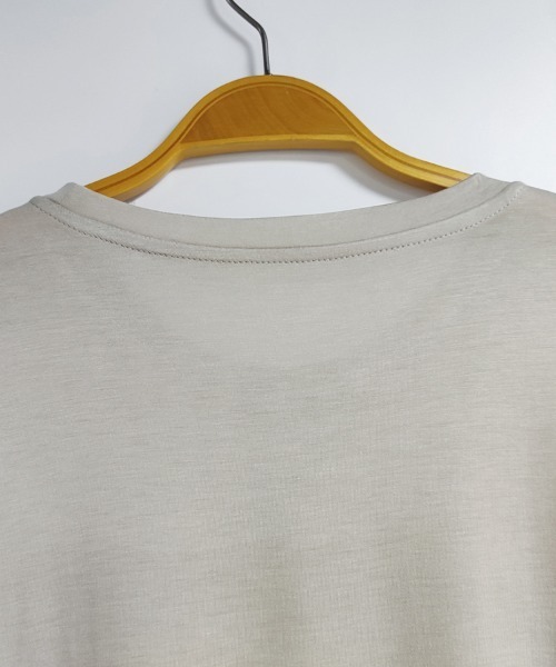 ReRe(リリ)の「ラウンドネックベーシックトップス(Tシャツ/カットソー・レディース・オフホワイト/ブラック/ライトブルー/ベージュ/パープル/グレー・FREE)」の7枚目の写真