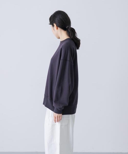 かぐれ(カグレ)の「『ユニセックス』コットンクルーネックスウェットプルオーバー(スウェット・レディース・チャコールグレー/オートミール/ベージュ系その他/グレー系その他・1/2)」の14枚目の写真