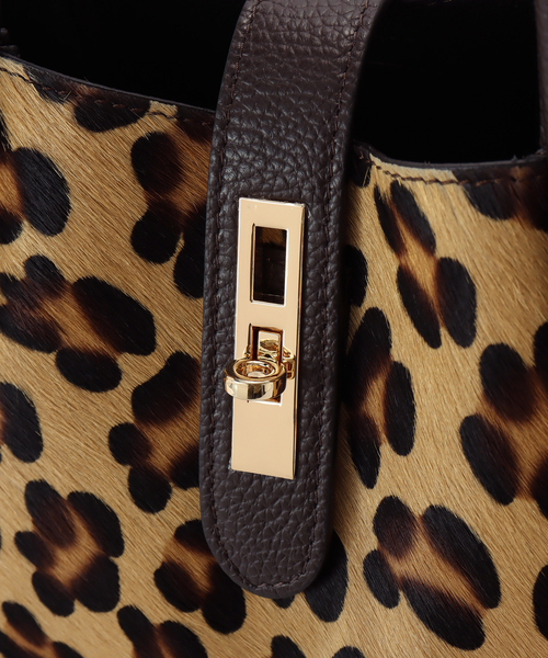 La TOTALITE（ラトータリテ）の「M Rose/エンメローズ レザーコンビバッグ（ショルダーバッグ・レディース・ベージュ/その他6・FREE）」の14枚目の写真