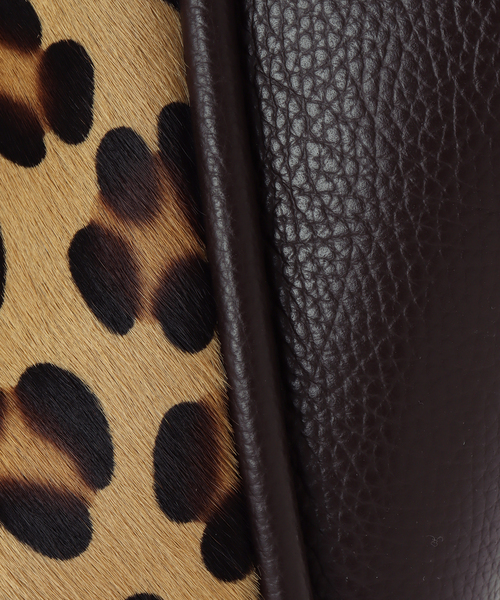 La TOTALITE（ラトータリテ）の「M Rose/エンメローズ レザーコンビバッグ（ショルダーバッグ・レディース・ベージュ/その他6・FREE）」の8枚目の写真