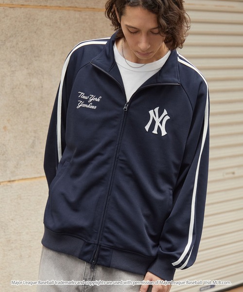MLB（メジャーリーグベースボール）の「MLB/メジャーリーグベースボール 別注 ワッペン刺繍  サイドライン ダブルジップ オーバーサイズ トラックジャケット（ジャージ・レディース・ブラック/アイボリー/ダークブラウン/ネイビー・M/L）」の5枚目の写真