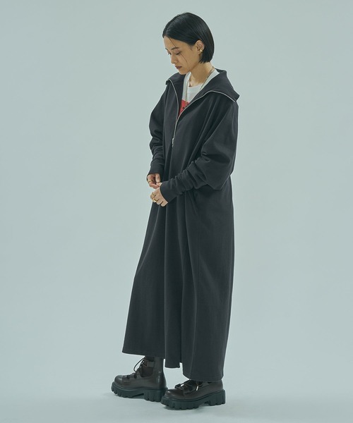 ROSE BUD（ローズバッド）の「(CREOLME)ZIP UP DRESS（ワンピース・レディース・ブラック/レッド・ONE SIZE）」の3枚目の写真