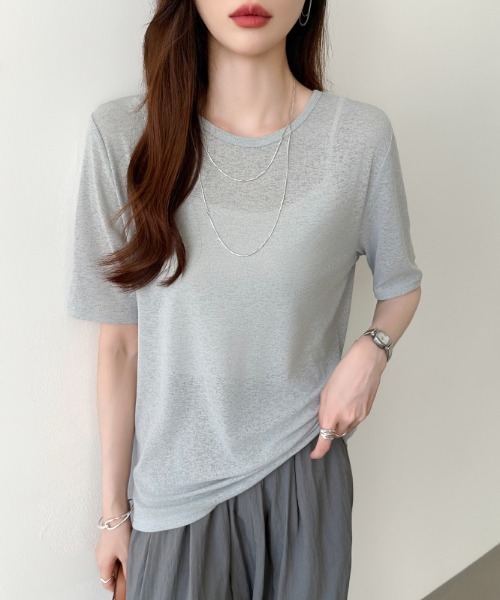 COCOMOMO(ココモモ)の「春夏使いやすい スラブシアートップス 半袖 シアートップス レイヤードトップス カットソー スラブ シアー トップス インナー シアーロンT 五分袖 UV対策 春服 夏服(Tシャツ/カットソー・レディース・オレンジ/グレイッシュブルー/グレー/ライトブルー/ブラック/ピンク/ブラウン/ライトグレー/ホワイト/チェリーピンク/コーラル/パープル/ベージュ・L/M/S)」の3枚目の写真
