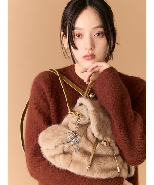 新品タグ付　2wayエコファーバックパック ベージュ　LILY BROWN LILY BROWN（リリーブラウン）の「2wayエコファーバックパック（バック