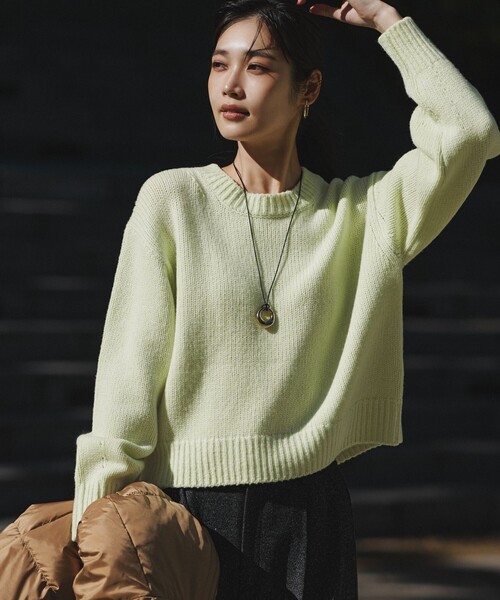 23区（ニジュウサンク）の「ウールカシミヤ パフスリーブ ニット（ニット/セーター・レディース・アイボリー系/スカイブルー系/ライトイエロー系/ライトグレー系/スモーキーグリーン系/ピンク系・38）」の3枚目の写真