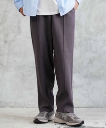 ワイドシルエット センターシーム ピンタック テーパード ニットパンツ