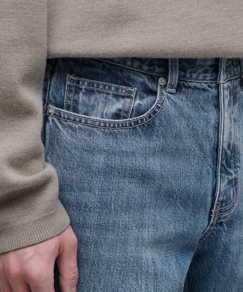 MUSINSA STANDARD（ムシンサスタンダード）の「CONE ストレートデニムパンツ [ライトインディゴ]（デニムパンツ・メンズ・その他・26/27/28）」の6枚目の写真