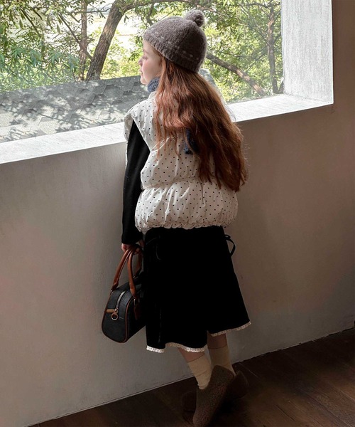 aimoha（アイモハ）の「【aimoha-KIDS-】キッズ　ドットリボン付き中綿ベスト (AW)（ベスト・キッズ・オフホワイト・110/120/130/140/150）」の7枚目の写真