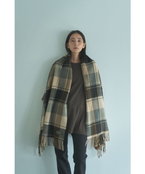 marjour(マージュール)の「CHECK STOLE MUFFLER(ストール/ショール・レディース・カーキ系/ブラウン・FREE)」の8枚目の写真