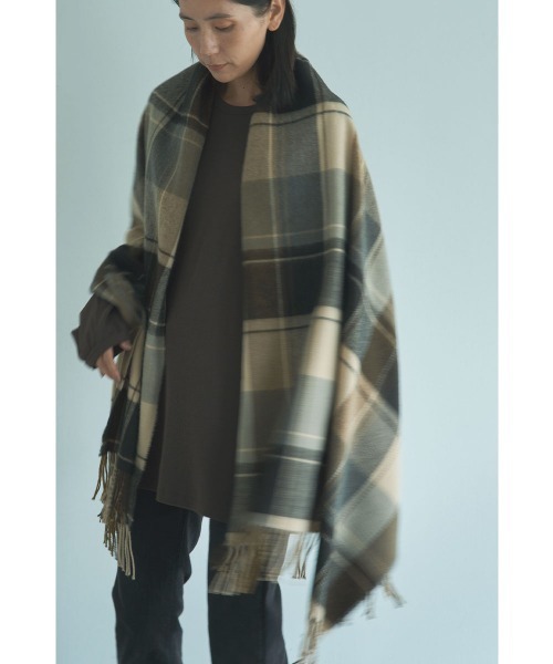 marjour(マージュール)の「CHECK STOLE MUFFLER(ストール/ショール・レディース・カーキ系/ブラウン・FREE)」の9枚目の写真