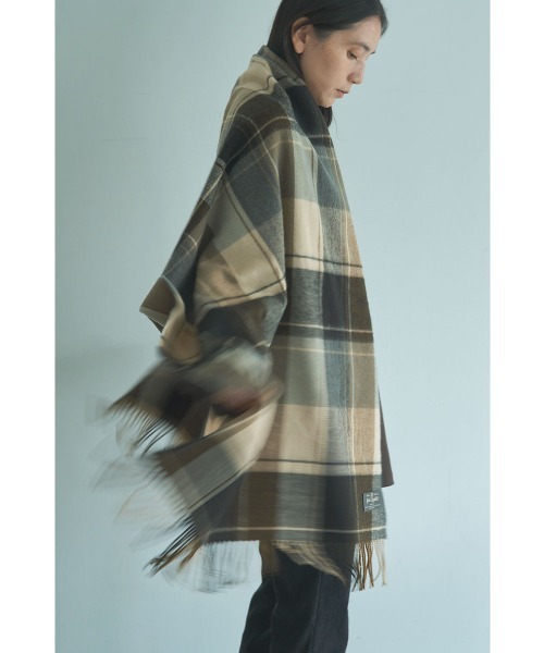 marjour(マージュール)の「CHECK STOLE MUFFLER(ストール/ショール・レディース・カーキ系/ブラウン・FREE)」の10枚目の写真