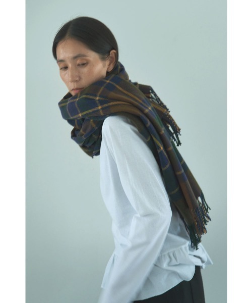 marjour(マージュール)の「CHECK STOLE MUFFLER(ストール/ショール・レディース・カーキ系/ブラウン・FREE)」の15枚目の写真