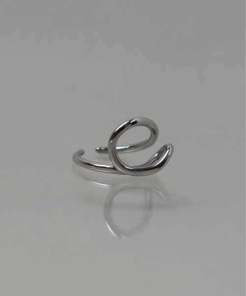 ieLS(イエルズ)の「金属アレルギー対応「ieLS」ステンレス ウェーブラインリング(リング・メンズ・ゴールド/シルバー・FREE)」の3枚目の写真