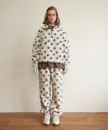 FUN FROM FUN（ファンフロムファン）の「FLEECE BANDING JOGGER PANTS, FLORAL（スウェットパンツ）」