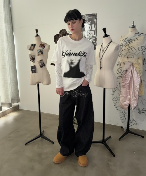 SHAGGIE(シャギー)の「【メンズ着用サイズ展開あり】ピクセルフォトロゴTシャツ(Tシャツ/カットソー・レディース・ホワイト/パープル/グレー/レッド・LARGE/SMALL)」の10枚目の写真