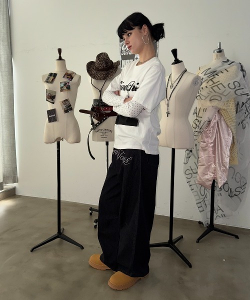 SHAGGIE(シャギー)の「【メンズ着用サイズ展開あり】ピクセルフォトロゴTシャツ(Tシャツ/カットソー・レディース・ホワイト/パープル/グレー/レッド・LARGE/SMALL)」の11枚目の写真