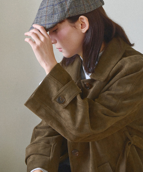SLOWLOLLI(スローローリ)の「Earth tone suede coat(トレンチコート・レディース・カーキブラウン・FREE)」の2枚目の写真