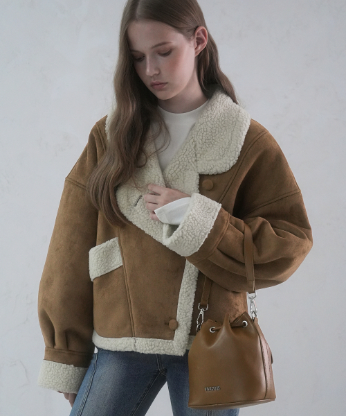 Vivacious(ビバシャス)の「Fur Suede Jacket BLACK(ムートンコート・レディース・ブラック・FREE)」の2枚目の写真