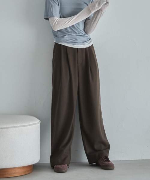 feepur（フェピュール）の「ウールライクダブルタックパンツ（その他パンツ・レディース・ブラウン/グレー・SMALL/MEDIUM/LARGE）」の2枚目の写真