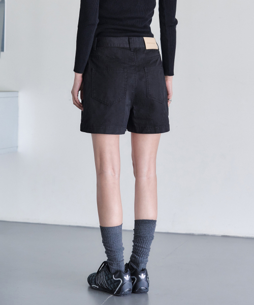 DECET WOMEN(デケット ウーマン)の「2プリーツショートパンツ DCWPT016ブラック(その他パンツ・レディース・その他・X-SMALL/SMALL/MEDIUM/LARGE)」の13枚目の写真
