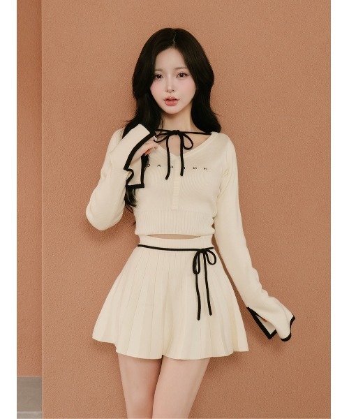 ウエストオープンリボンデザインニットミニワンピース（ワンピース