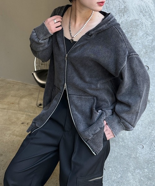 PAGEBOY（ページボーイ）の「ビンテージニットZIPパーカー2/フーディ 【ミドル・ロング丈の選べる2サイズ展開】（パーカー・レディース・グレー/チャコールグレー/ネイビー・SMALL/FREE）」の6枚目の写真