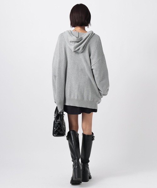 PAGEBOY(ページボーイ)の「ビンテージニットZIPパーカー2/フーディ 【ミドル・ロング丈の選べる2サイズ展開】(パーカー・レディース・グレー/チャコールグレー/ネイビー・SMALL/FREE)」の15枚目の写真