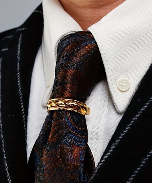 Fun & Daily（ファンアンドデイリー）の「F&D : ツイストネクタイカフスリング（ネクタイピン・メンズ・シルバー/ゴールド・FREE）」の5枚目の写真