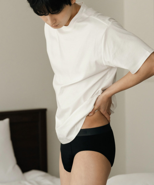 MEUNDER（ミーアンダー）の「[M] ウッドトライアングルパンティー ベーシック（ブリーフ・メンズ・ブラック/グリーン/チャコール/ダークネイビー・MEDIUM/LARGE/X-LARGE/2XL）」の8枚目の写真
