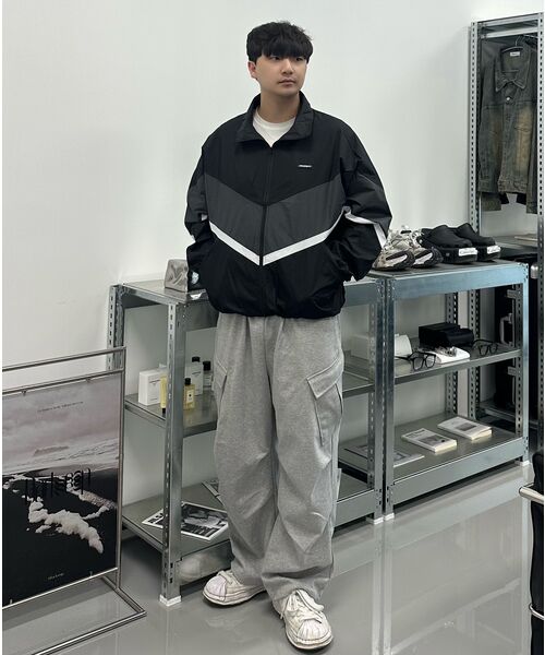 URBAN PLAYERS(アーバンプレイヤーズ)の「ジミーデュースポトラックジャケット(ブラック)(ナイロンジャケット・レディース・その他・MEDIUM/LARGE/X-LARGE)」の3枚目の写真