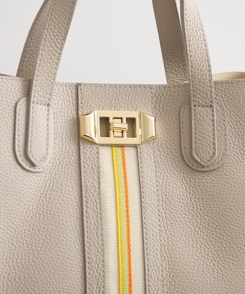 KATHARINE ROSS（キャサリンロス）の「【KATHARINE ROSS】【MILLELA FIRENZE】2WAYセンターラインスクエアトートバック（ハンドバッグ・レディース・ブラック/ライトベージュ・MEDIUM）」の21枚目の写真