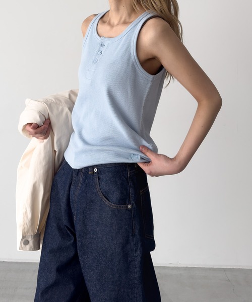 CANAL JEAN(キャナルジーン)の「FAITH MILLS CORP サーマルタンク(タンクトップ・レディース・チャコールグレー/オートミール/サックスブルー・ONE SIZE)」の4枚目の写真