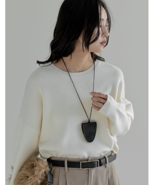 Re:EDIT（リエディ）の「フェイクレザーホルダーネックレス（ネックレス・レディース・キャメル/ブラック・FREE）」の4枚目の写真