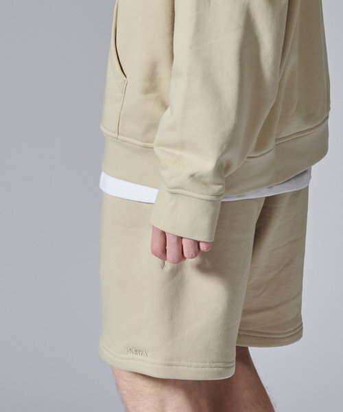 INSTAY（インステイ）の「ヘビーウェイトスウェットショートパンツ[ベージュ]（その他パンツ・メンズ・その他・LARGE/MEDIUM/SMALL/X-LARGE）」の4枚目の写真