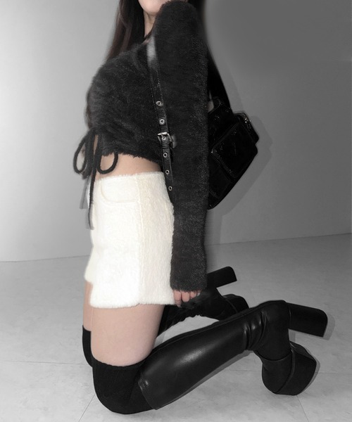 me+em select（ミームセレクト）の「【 ２color ／インパン裏地付き 】シャギーファータイトショートパンツ ／ shaggy fur tight short pants（その他パンツ・レディース・ブラック/ホワイト・LARGE/MEDIUM/SMALL）」の16枚目の写真