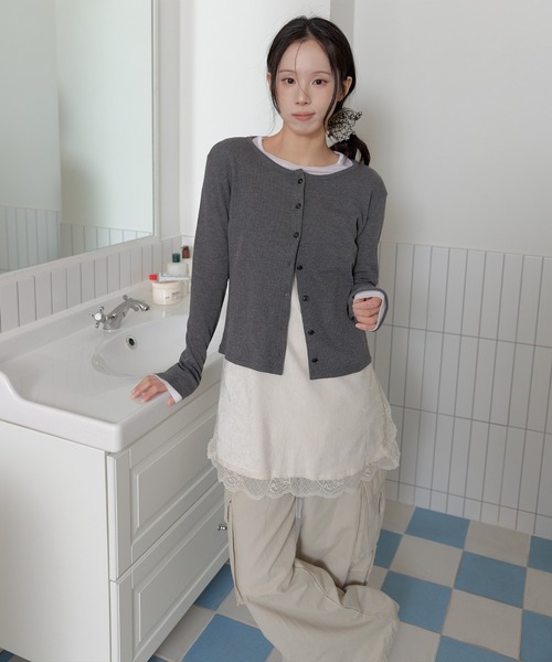 UNE MANSION(ユヌマンション)の「【羽織り・冷房・日除け対策に!】【UNE ORIGINAL】 パールボタンワッフルパータンベーシックカーディガン(カーディガン/ボレロ・レディース・ブラック/グレー/グリーン・MEDIUM/SMALL)」の16枚目の写真