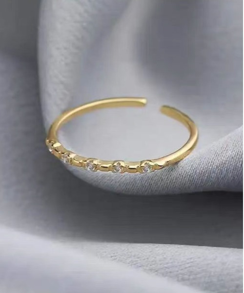 ALWAYS GOOD TIME(オルウェイズグッドタイム)の「ラインストーン付き華奢オープンリング 指輪(リング・レディース・シルバー/ゴールド・FREE)」の5枚目の写真