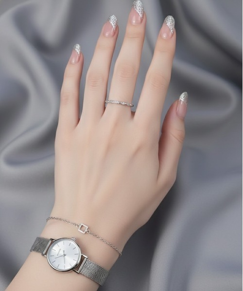 ALWAYS GOOD TIME(オルウェイズグッドタイム)の「ラインストーン付き華奢オープンリング 指輪(リング・レディース・シルバー/ゴールド・FREE)」の17枚目の写真