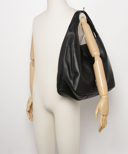 ADAM PATEK(アダムパテック)の「【ADAMPATEK】 water repellent leather oneshoulder tote bag 撥水レザーワンショルダートートバッグ(トートバッグ・メンズ・ブラック・FREE)」の11枚目の写真