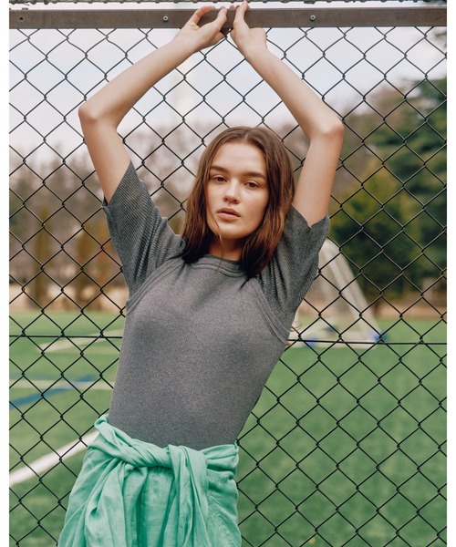 Mila Owen(ミラオーウェン)の「UVケアアメスリタンク(タンクトップ・レディース・ブラック/レッド/グリーン/グレー・1/0)」の22枚目の写真