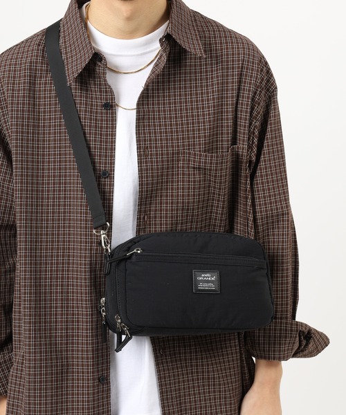 anello GRANDE（アネログランデ）の「anelloGRANDE　COSPO 2WAY2層ポーチ型ショルダーバッグ（ショルダーバッグ・メンズ・ブラック/ピンク/ライトグレー・FREE）」の21枚目の写真