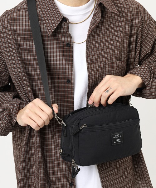 anello GRANDE（アネログランデ）の「anelloGRANDE　COSPO 2WAY2層ポーチ型ショルダーバッグ（ショルダーバッグ・メンズ・ブラック/ピンク/ライトグレー・FREE）」の22枚目の写真