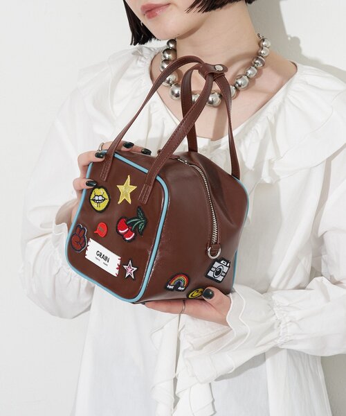 GRAIN（グレイン）の「【GRAIN/グレイン】2WAYアソートワッペンスクエアショルダーバッグ（ショルダーバッグ・レディース・ベージュ/ブラウン・FREE）」の6枚目の写真