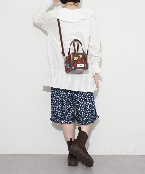 GRAIN（グレイン）の「【GRAIN/グレイン】2WAYアソートワッペンスクエアショルダーバッグ（ショルダーバッグ・レディース・ベージュ/ブラウン・FREE）」の10枚目の写真