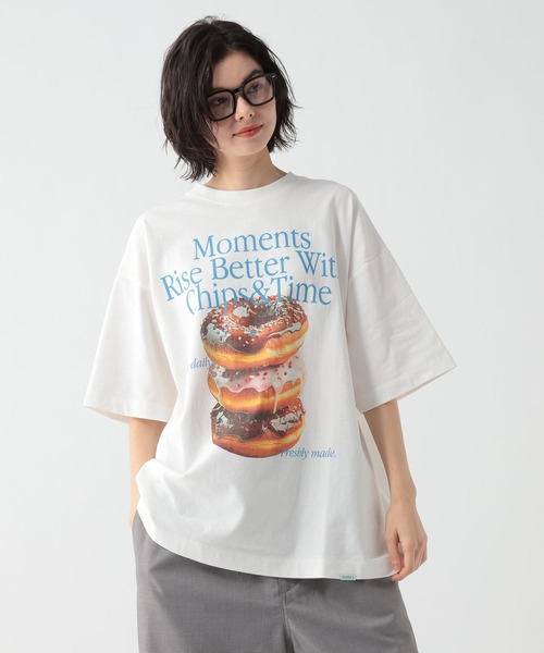 GEORGE'S(ジョージズ)の「モチーフプリントTシャツ(Tシャツ/カットソー・メンズ・ブラック/オフホワイト/ライトグレー・MEDIUM/LARGE)」の8枚目の写真
